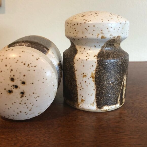 Vintage Takahasi Ceramic Shakers, Made in Japan - Picture 2 of 3
